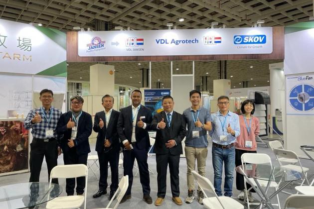 Livestock Taiwan Expo - Thumbs up!